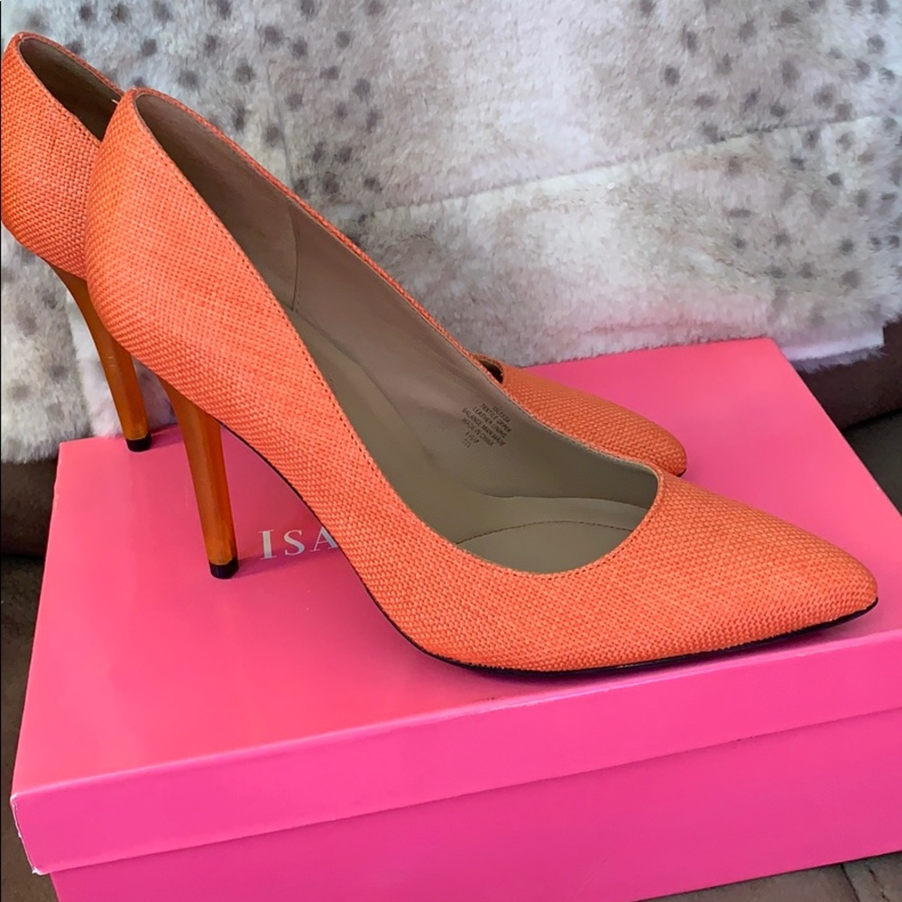 Shoes - Picture 5 of 5